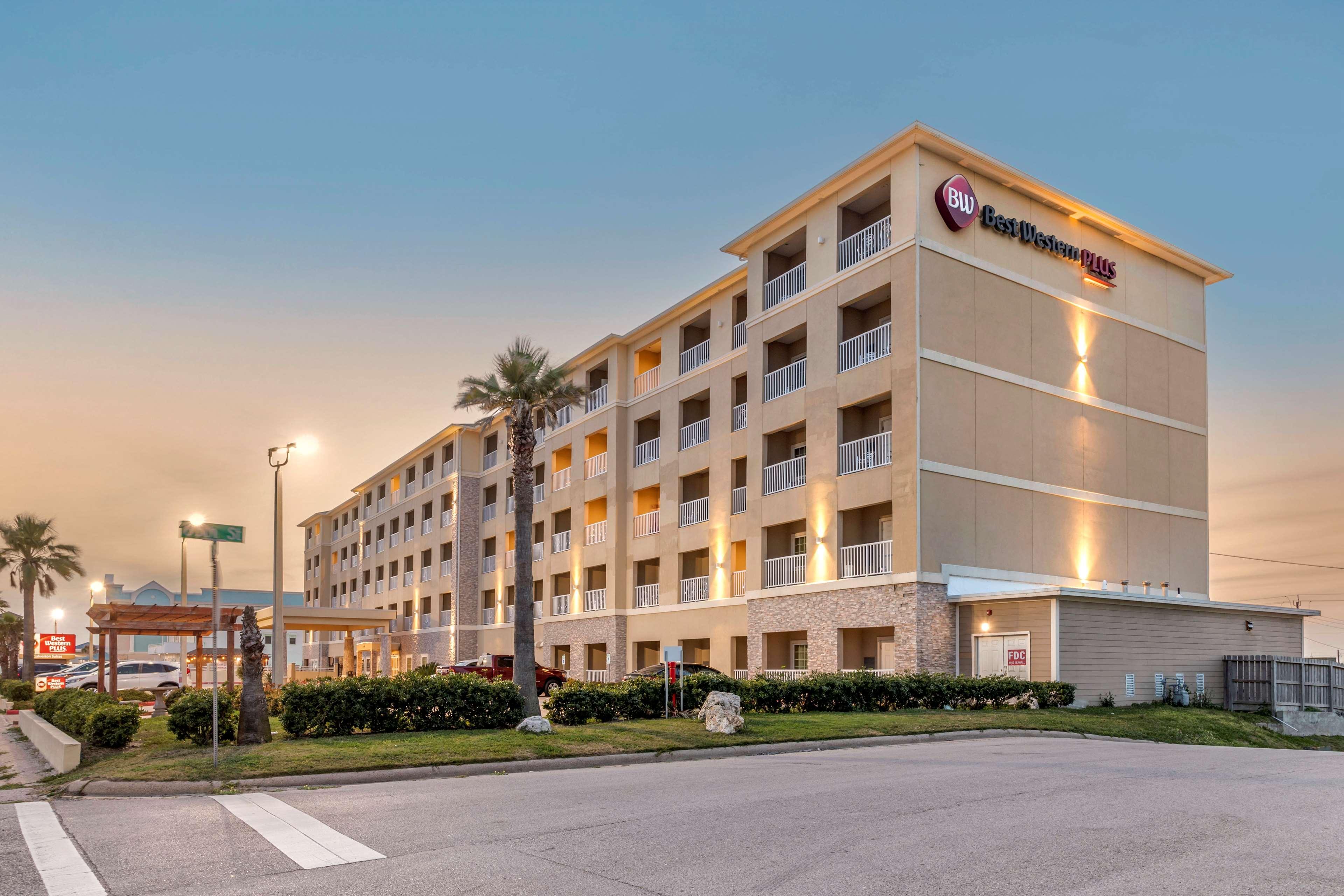 Western 3* Galveston